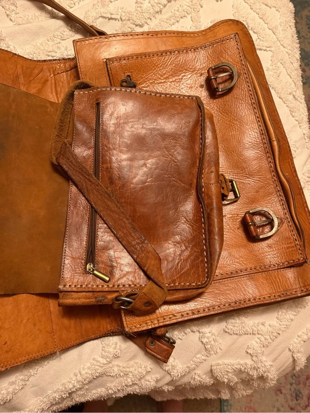 Men's Vintage Leather Messenger Bag with Adjustable Strap & small inner satchel